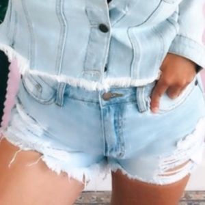 Jean Shorts Boutique Distressed Light Wash XS - Nature Denim